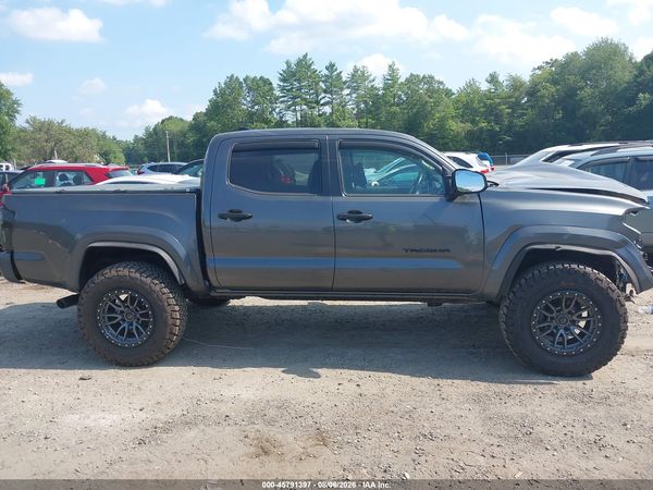 2017 TOYOTA TACOMA SR5 V6