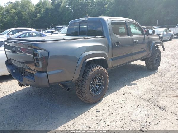 2017 TOYOTA TACOMA SR5 V6