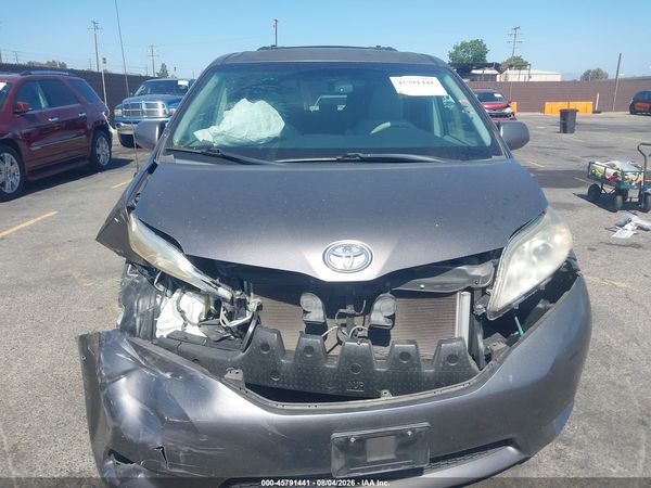 2012 TOYOTA SIENNA LE V6 8 PASSENGER