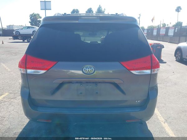 2012 TOYOTA SIENNA LE V6 8 PASSENGER