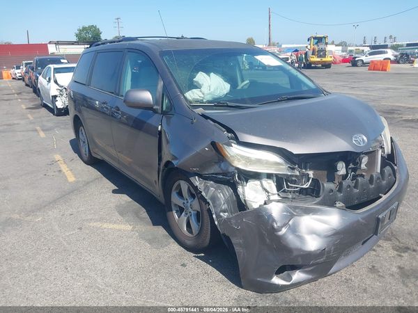 2012 TOYOTA SIENNA LE V6 8 PASSENGER