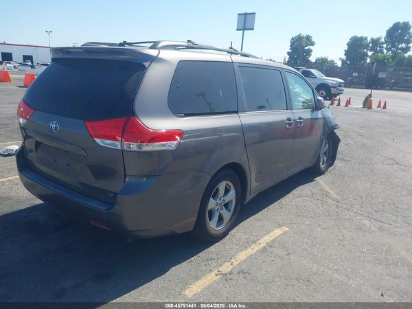 2012 TOYOTA SIENNA LE V6 8 PASSENGER