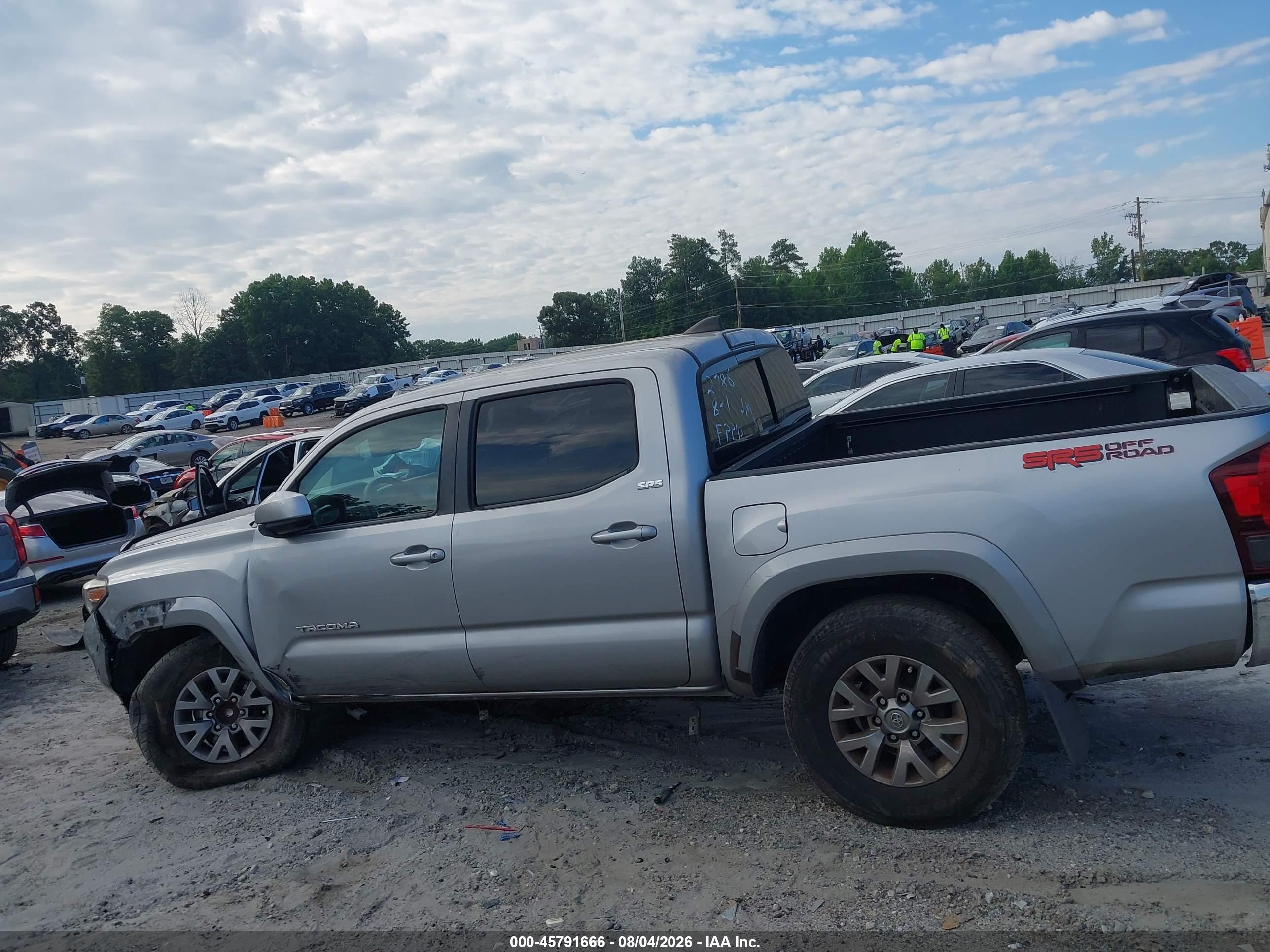 2018 TOYOTA TACOMA SR5 V6