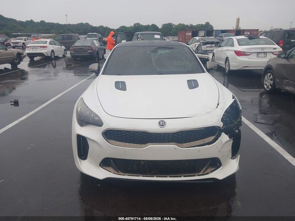 2018 KIA STINGER GT2