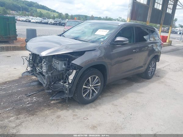 2017 TOYOTA HIGHLANDER XLE
