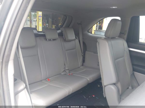 2017 TOYOTA HIGHLANDER XLE