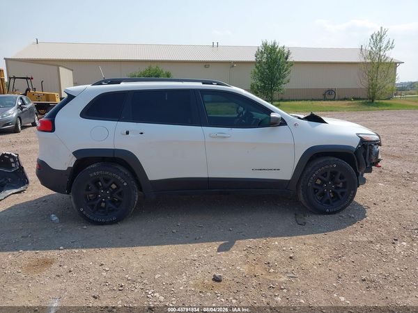 2016 JEEP CHEROKEE TRAILHAWK