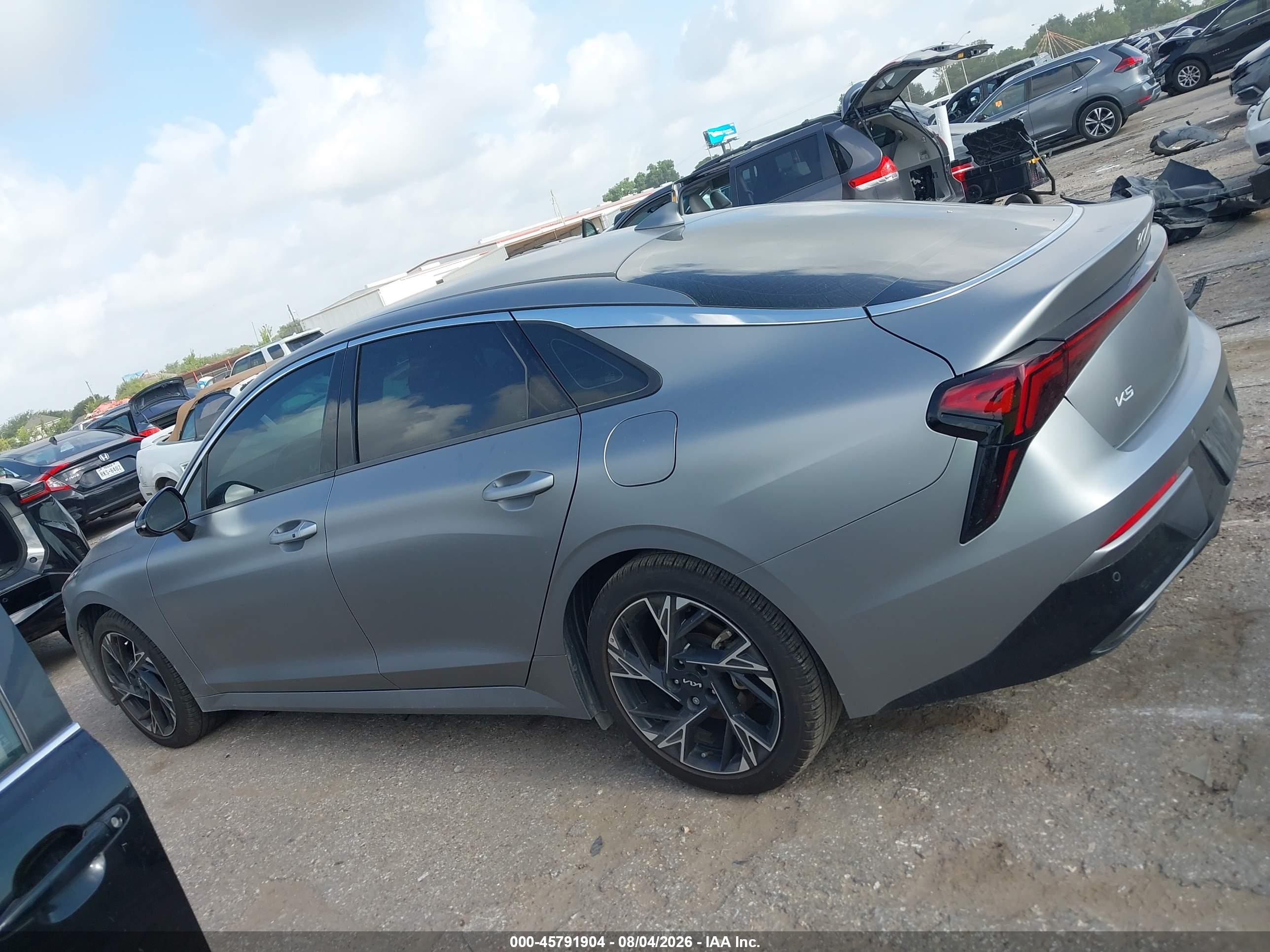 2025 KIA K5 GT-LINE
