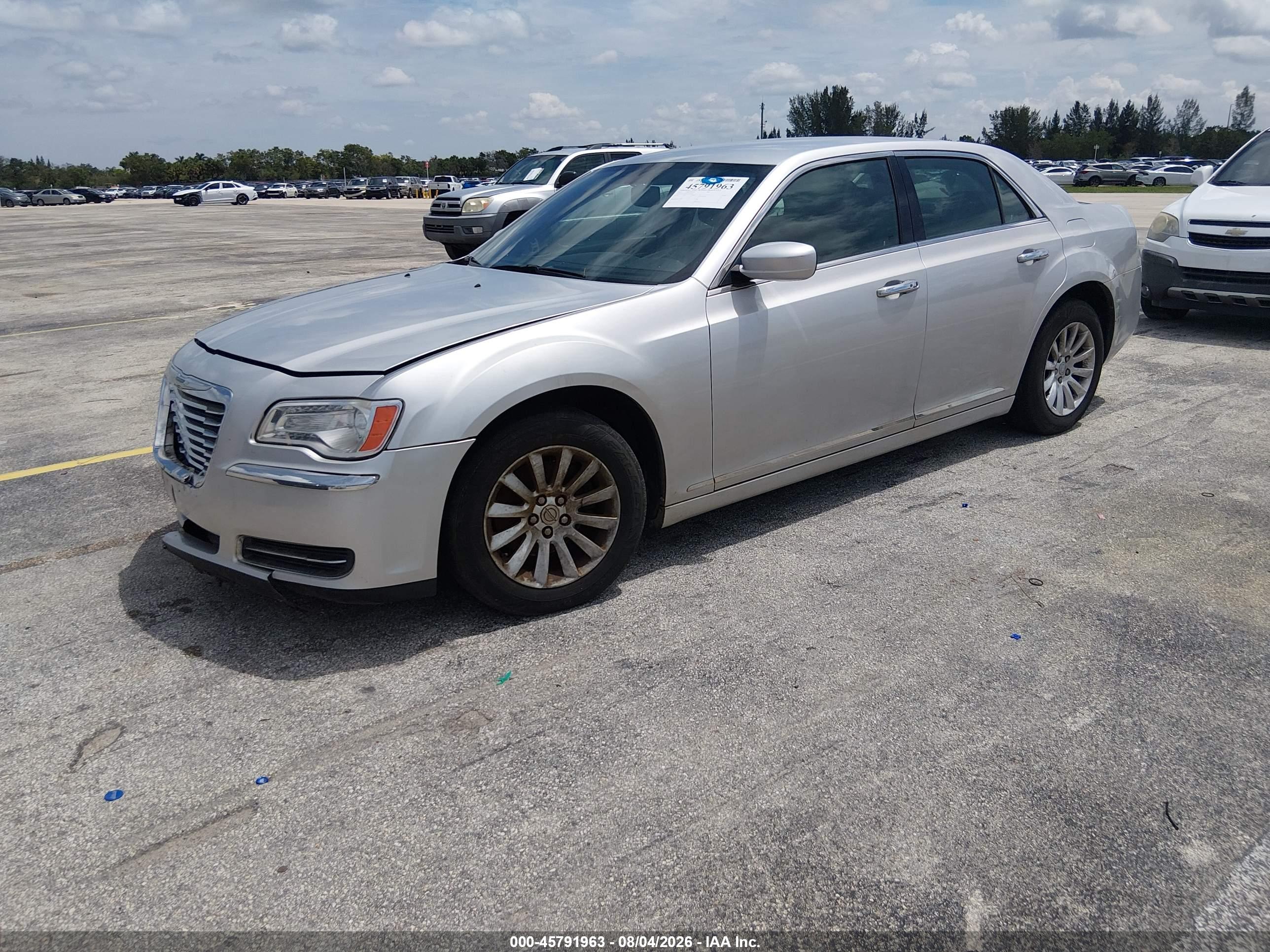 2012 CHRYSLER 300 Base/Limited