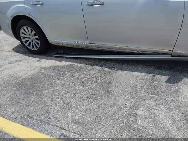 2012 CHRYSLER 300 Base/Limited