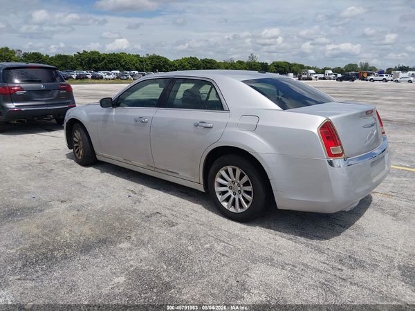2012 CHRYSLER 300 Base/Limited