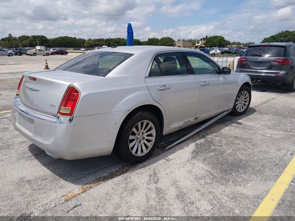 2012 CHRYSLER 300 Base/Limited