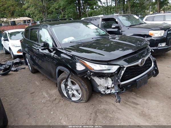2020 TOYOTA HIGHLANDER LE