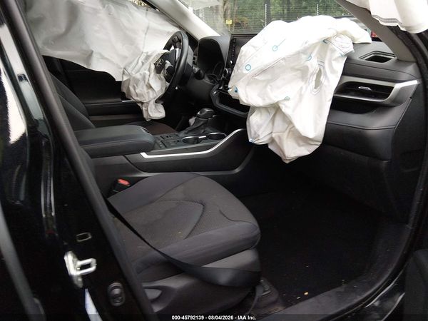 2020 TOYOTA HIGHLANDER LE
