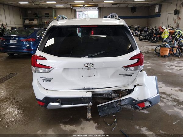 2019 SUBARU FORESTER TOURING — I152