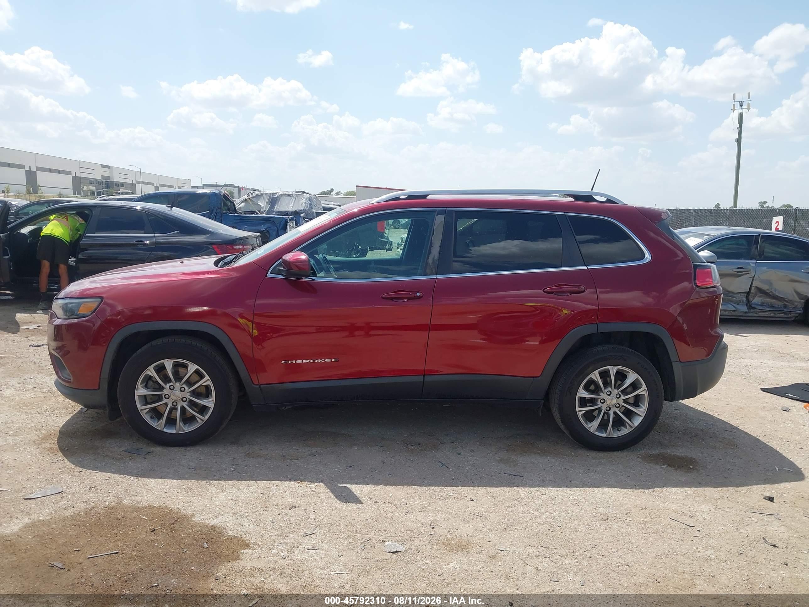2019 JEEP CHEROKEE LATITUDE PLUS FWD