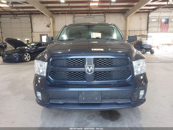 2018 RAM 1500 EXPRESS  4X4 5'7 BOX