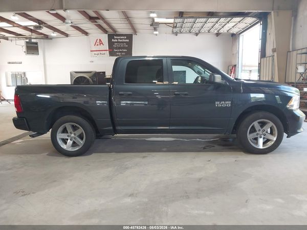 2018 RAM 1500 EXPRESS  4X4 5'7 BOX