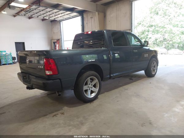 2018 RAM 1500 EXPRESS  4X4 5'7 BOX