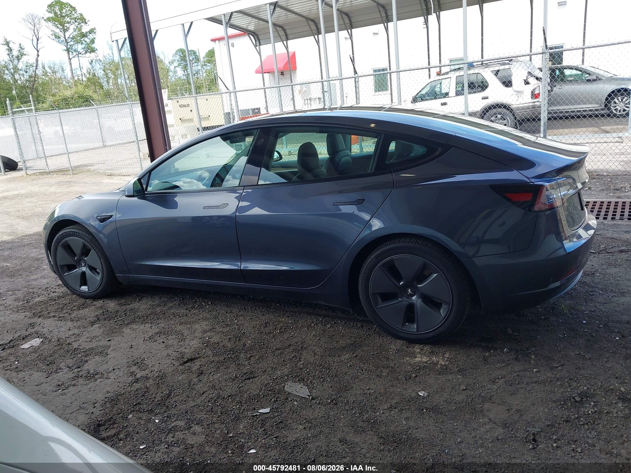 2022 TESLA MODEL 3