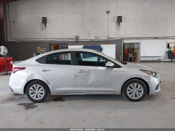 2022 HYUNDAI ACCENT SE