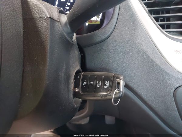 2022 HYUNDAI ACCENT SE