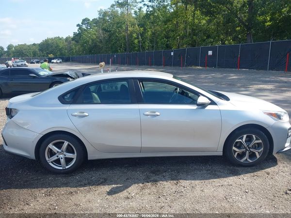 2019 KIA FORTE LXS