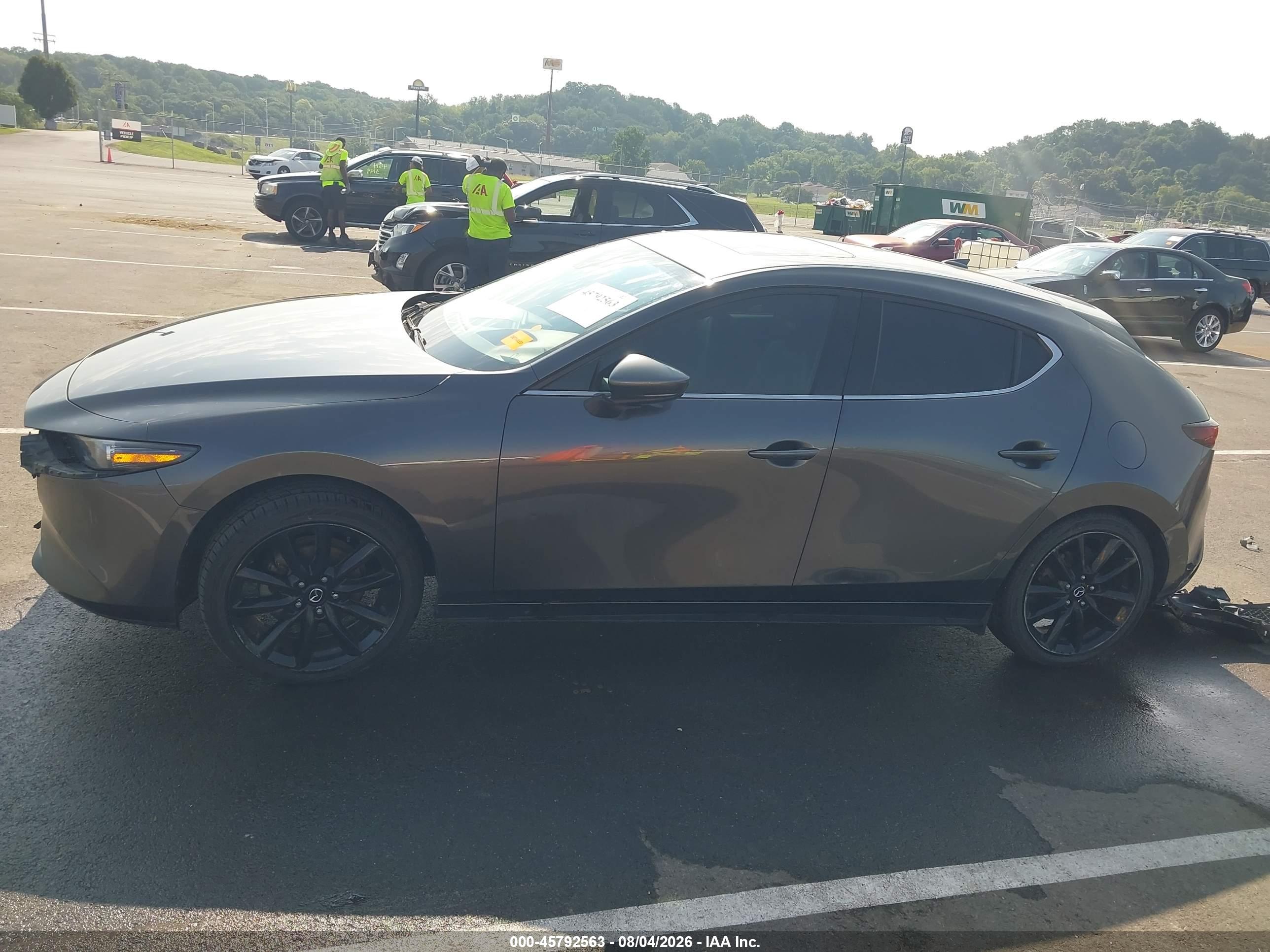 2019 MAZDA MAZDA3 PREMIUM PACKAGE