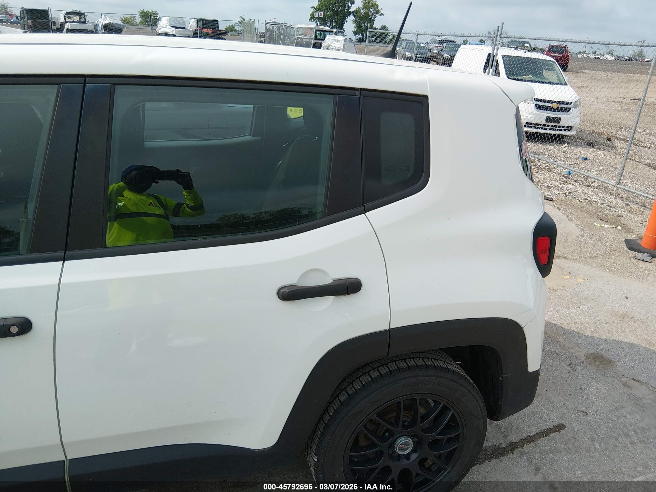 2017 JEEP RENEGADE SPORT