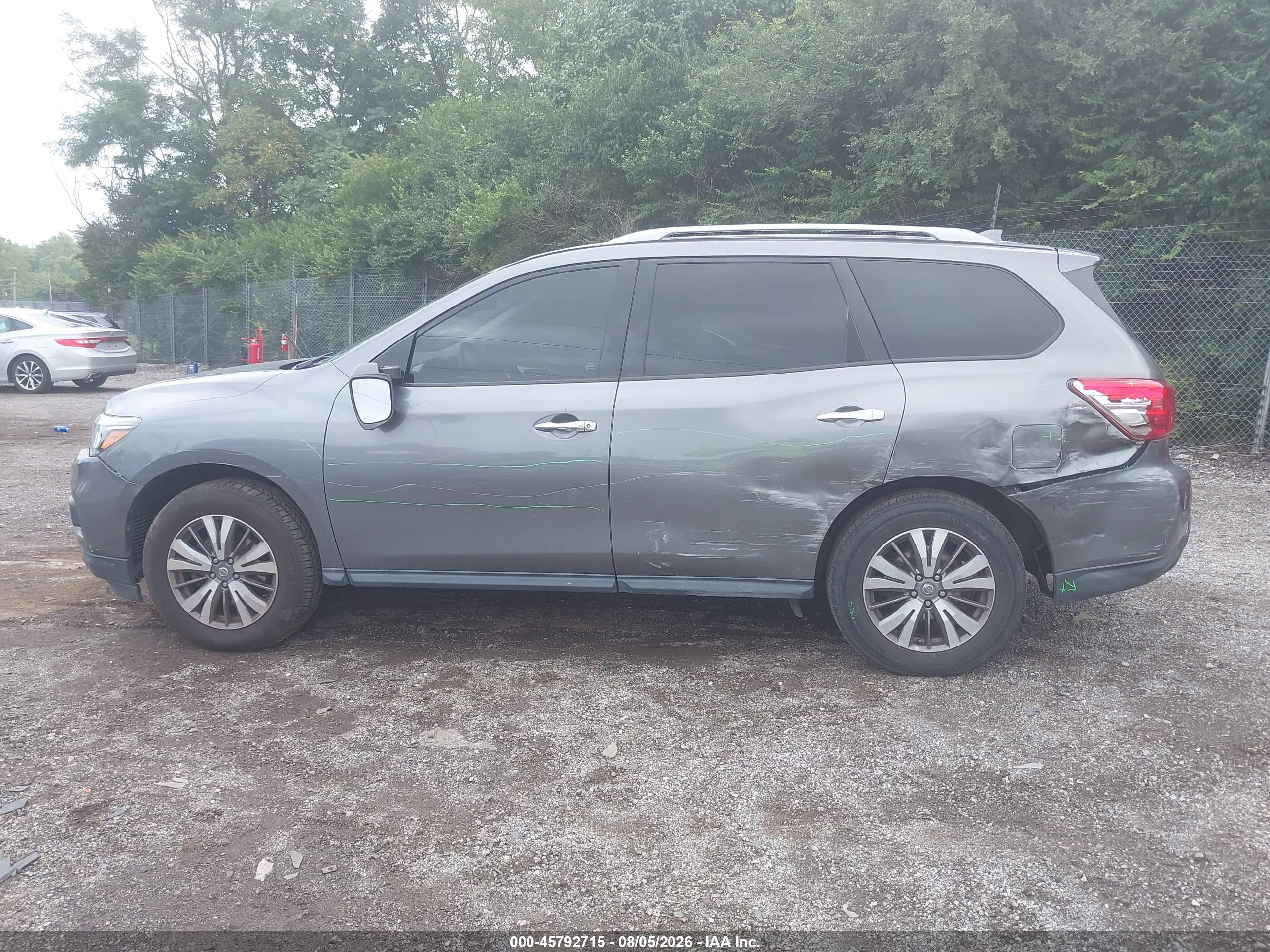 2020 NISSAN PATHFINDER SL 4WD