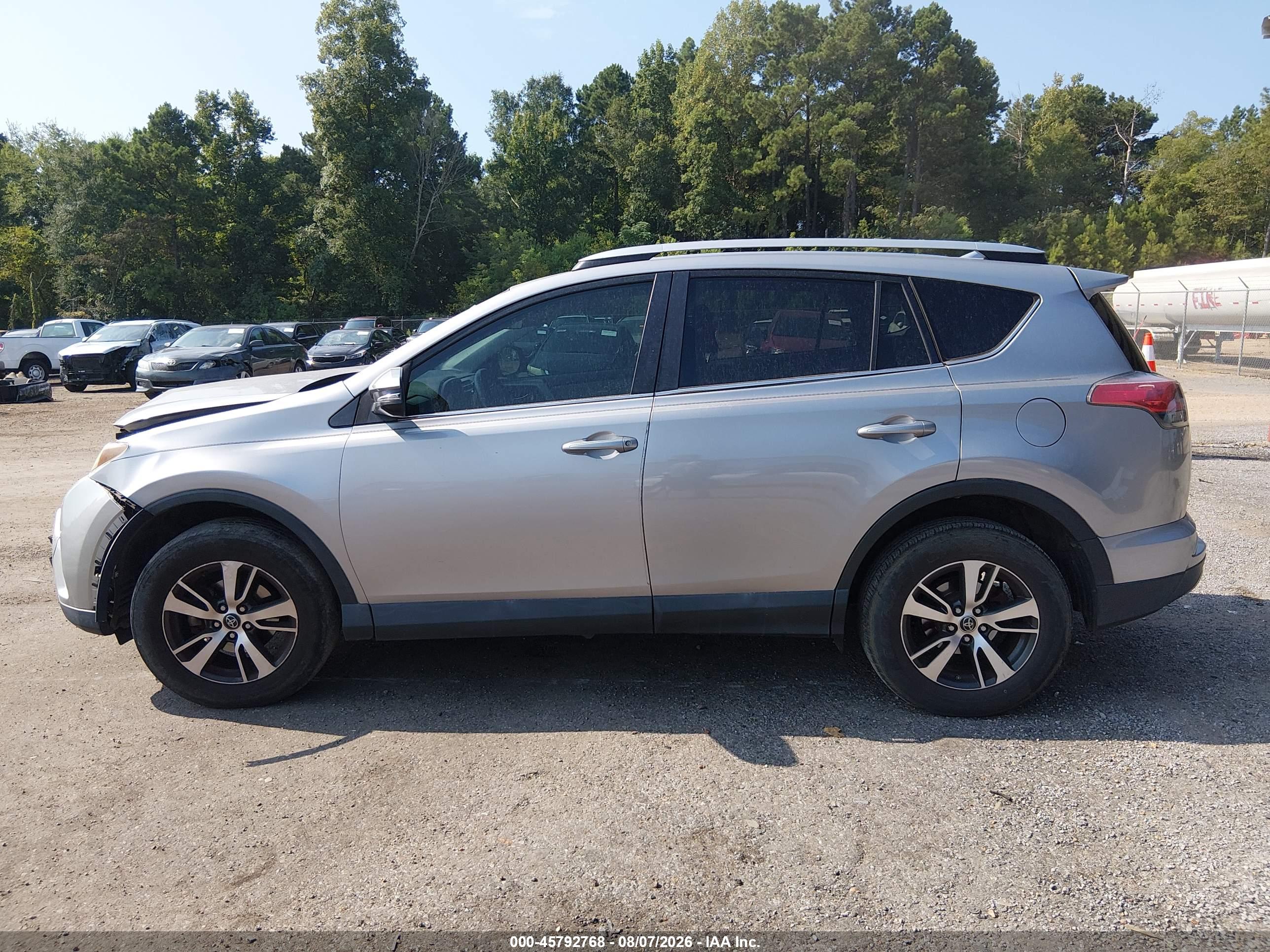 2016 TOYOTA RAV4 XLE