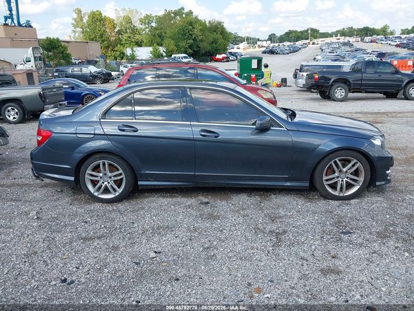 2013 MERCEDES-BENZ C 300