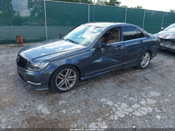 2013 MERCEDES-BENZ C 300