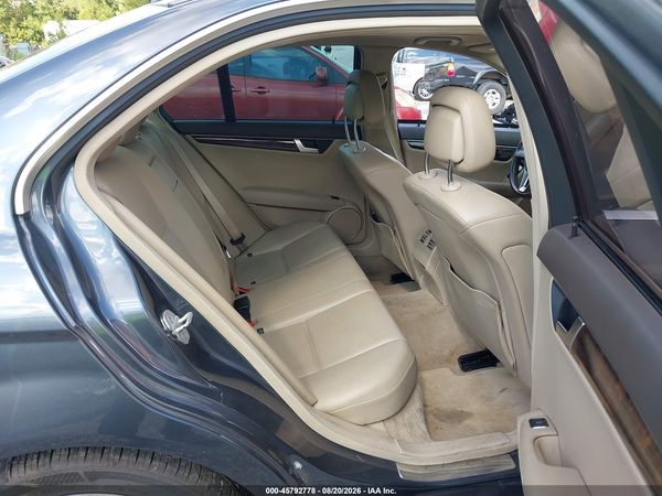 2013 MERCEDES-BENZ C 300