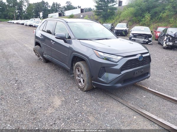 2023 TOYOTA RAV4 HYBRID XLE