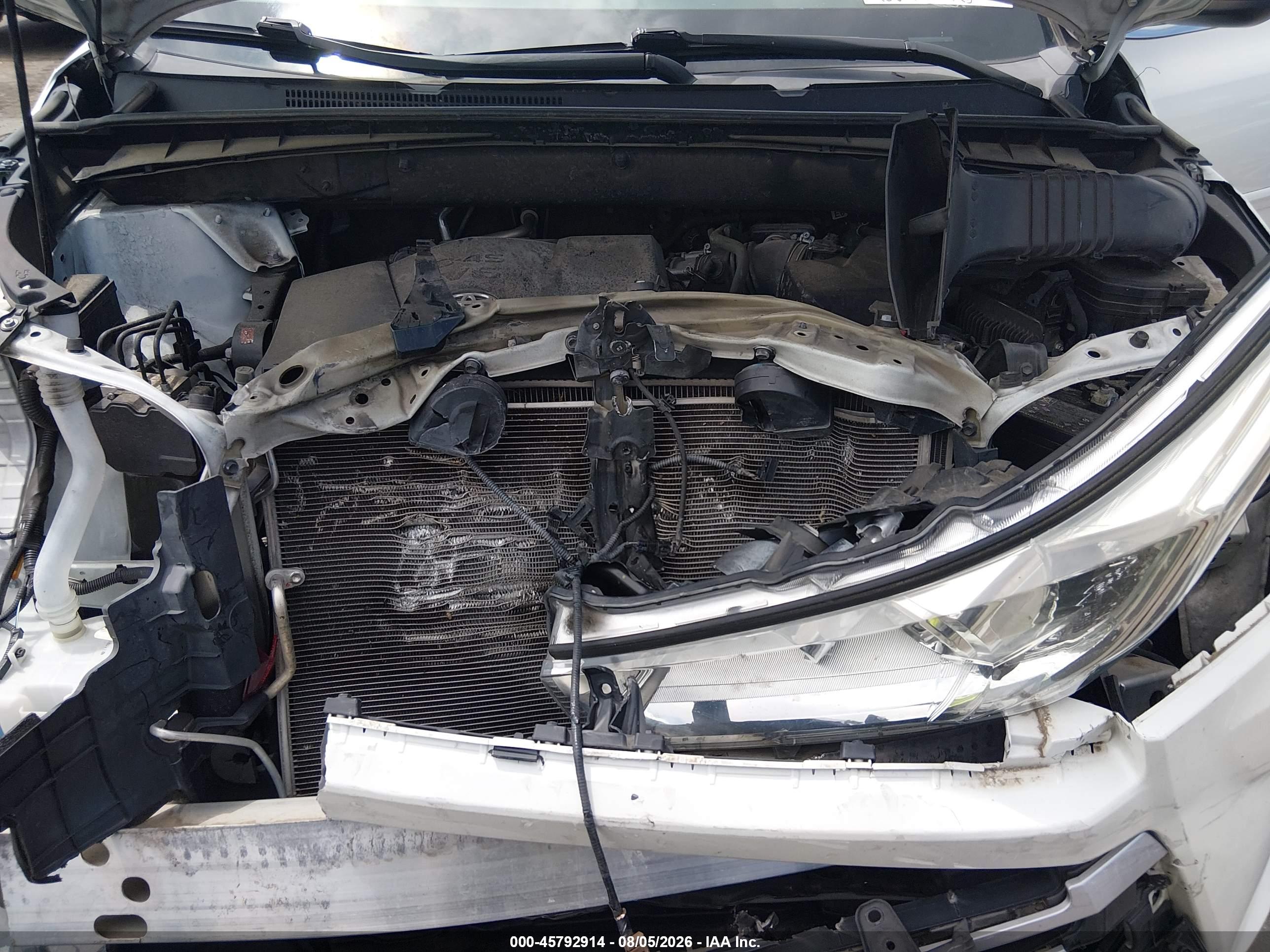 2018 TOYOTA HIGHLANDER XLE