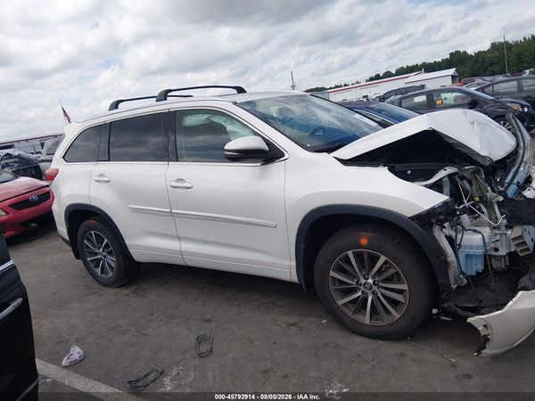 2018 TOYOTA HIGHLANDER XLE