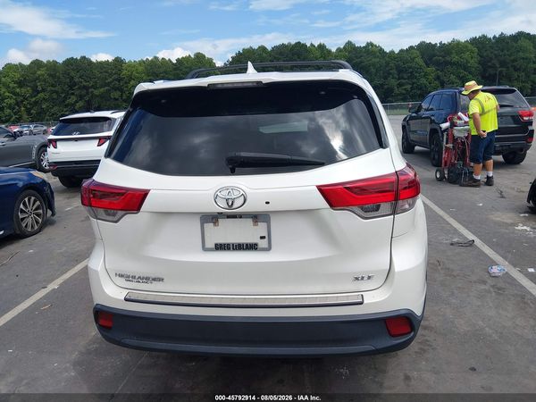 2018 TOYOTA HIGHLANDER XLE