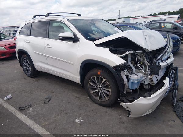 2018 TOYOTA HIGHLANDER XLE