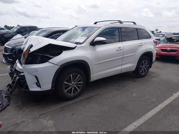 2018 TOYOTA HIGHLANDER XLE