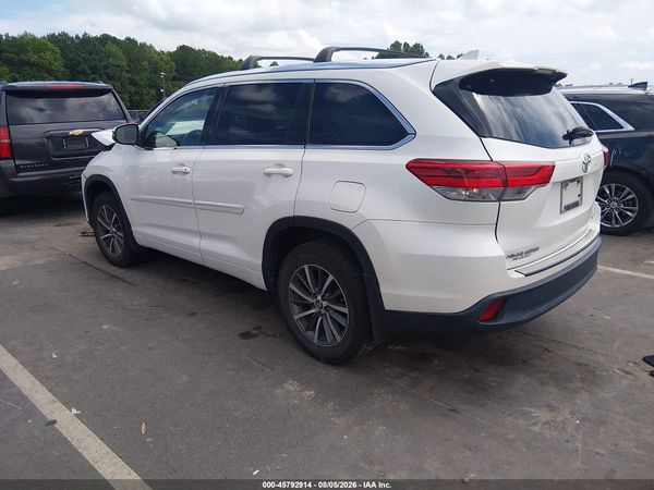 2018 TOYOTA HIGHLANDER XLE