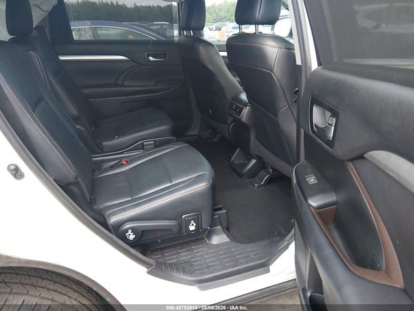 2018 TOYOTA HIGHLANDER XLE