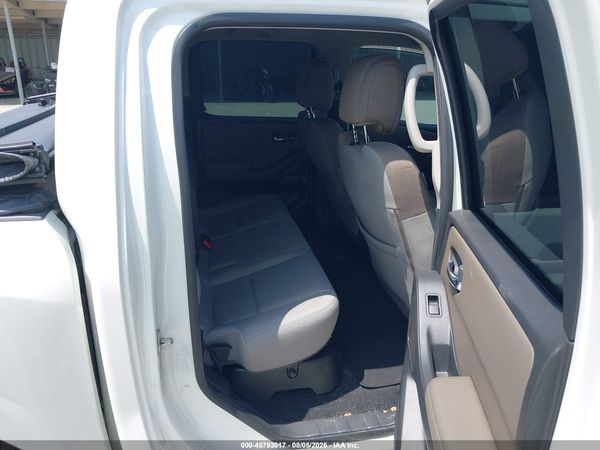 2022 NISSAN FRONTIER SV 4X2 — I8