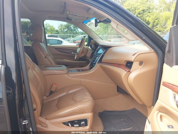 2016 CADILLAC ESCALADE PLATINUM