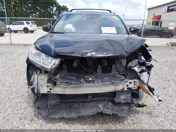 2017 TOYOTA HIGHLANDER XLE