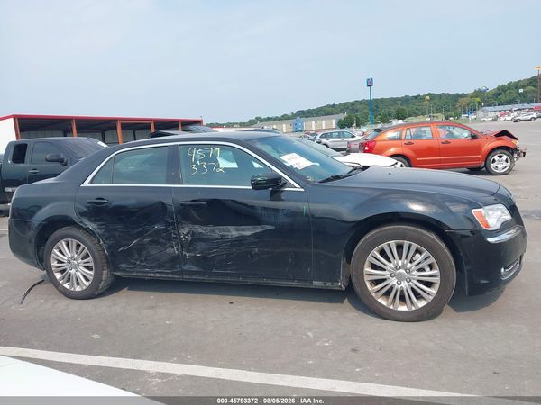 2014 CHRYSLER 300