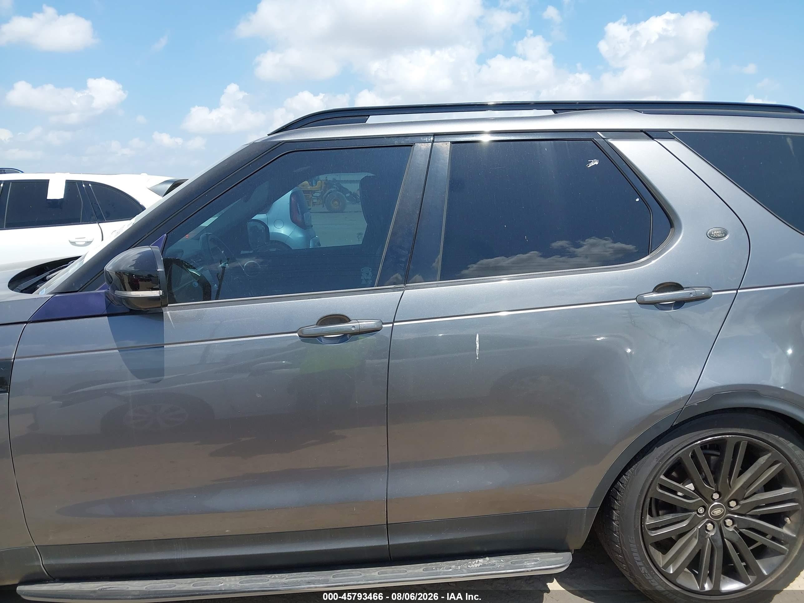 2017 LAND ROVER DISCOVERY HSE LUXURY