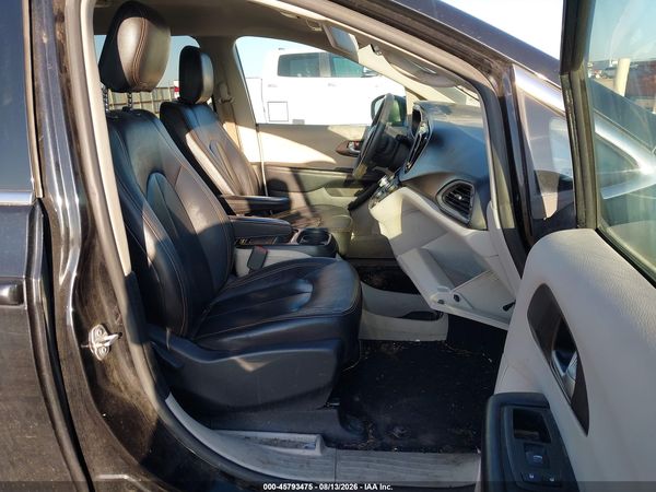 2017 CHRYSLER PACIFICA TOURING PLUS — I5
