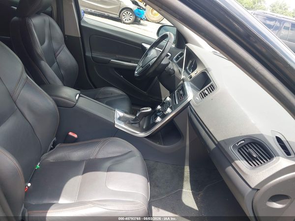 2016 VOLVO V60 CROSS COUNTRY T5