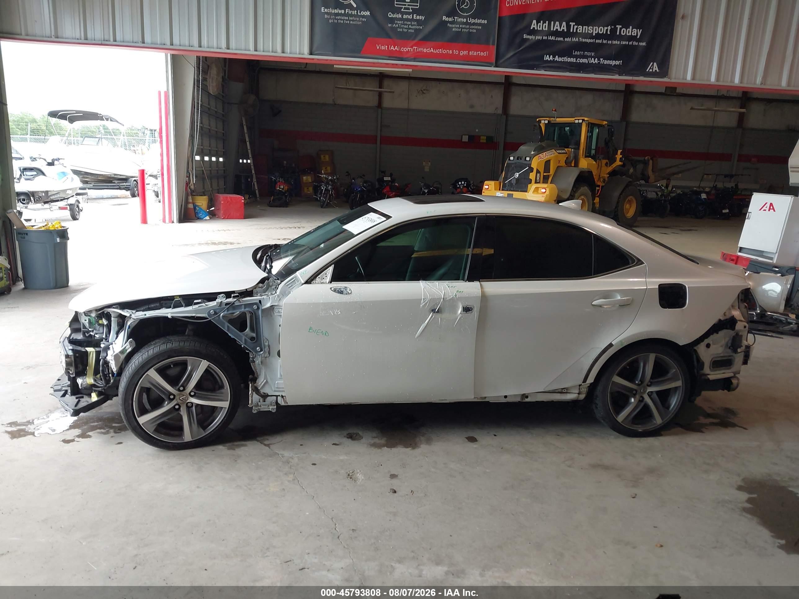 2018 LEXUS IS 300
